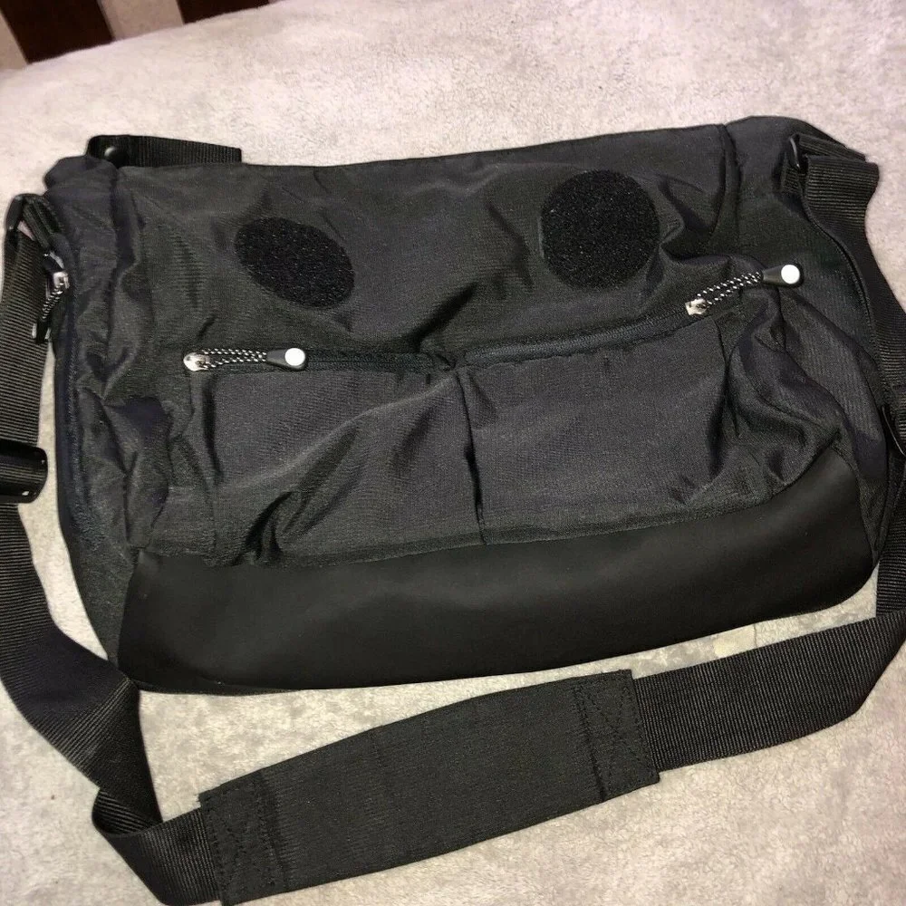 COLUMBIA Black Messenger Diaper Baby Bag with Shoulder Strap